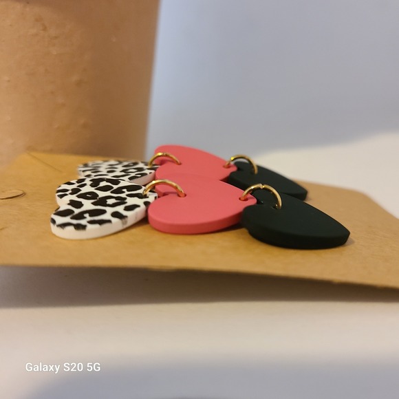 Handmade Heart Earrings‎ Leopard Pink Black Dangle Stud Statement Earrings - Picture 2 of 4